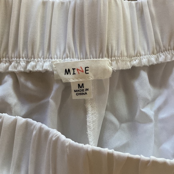 white short - Picture 4 of 4